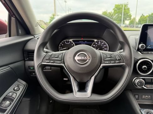 Used 2025 Nissan Sentra SV FWD image 20