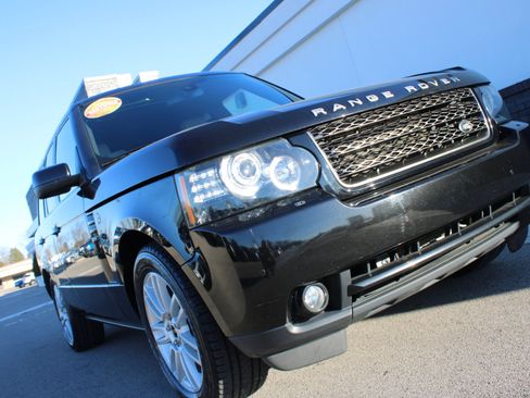Used 2012 Land Rover Range Rover HSE image 9