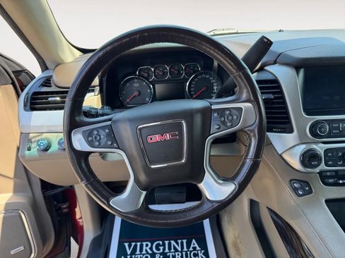 Used 2017 GMC Yukon XL SLT w/ Open Road Package AWD/4WD image 13