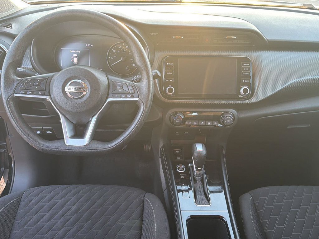 Used 2021 Nissan Kicks SV FWD image 16