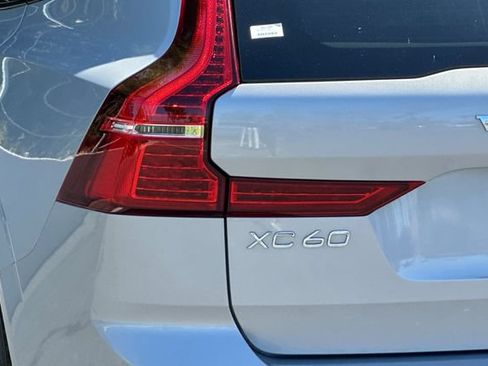 Used 2023 Volvo XC60 B5 Plus w/ Climate Package AWD/4WD image 26