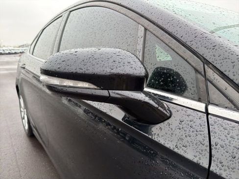 Used 2016 Ford Fusion SE image 5