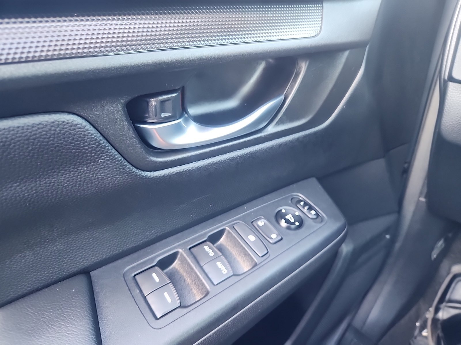 Used 2025 Honda CR-V EX image 33