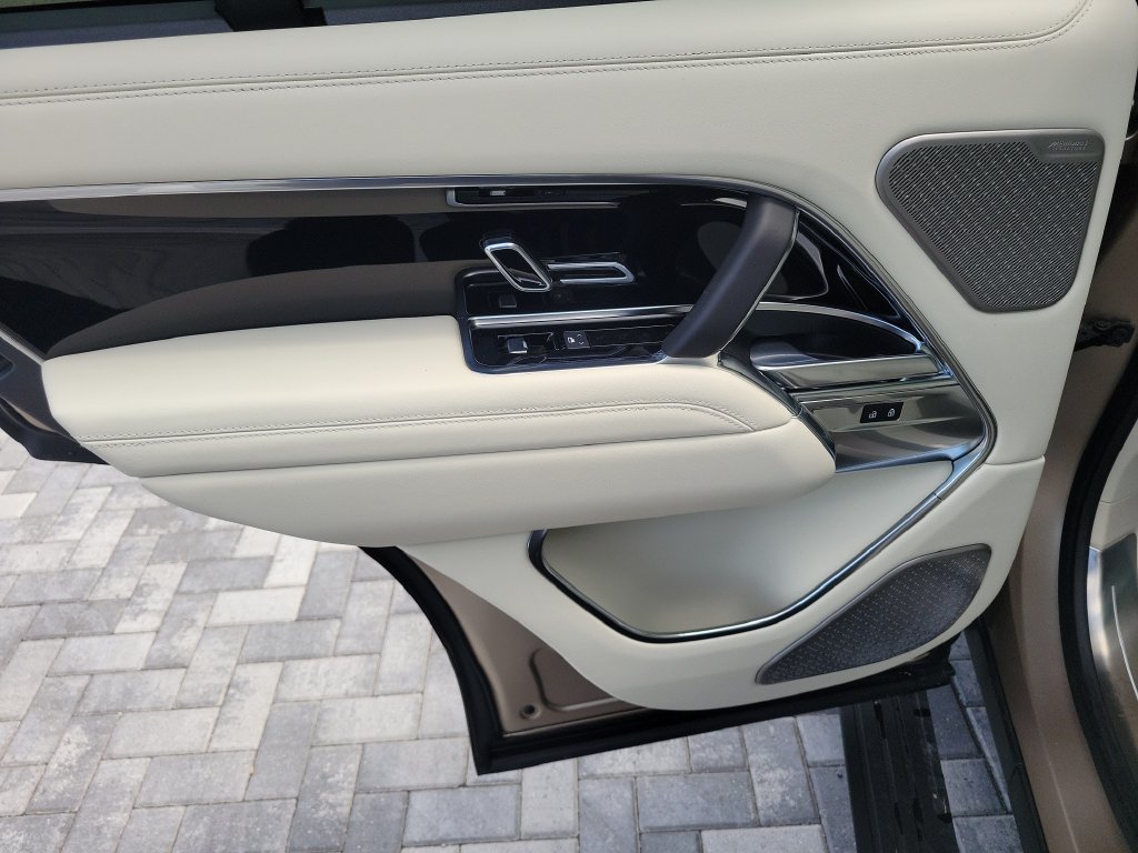 New 2026 Land Rover Range Rover Autobiography AWD/4WD image 22
