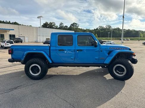 Used 2022 Jeep Gladiator Mojave w/ Cold Weather Group AWD/4WD image 5