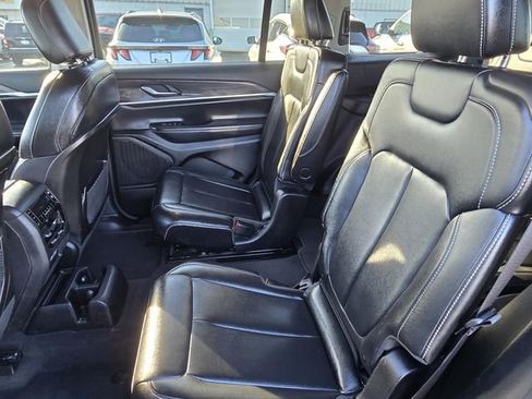 Used 2023 Jeep Grand Cherokee L Limited image 25