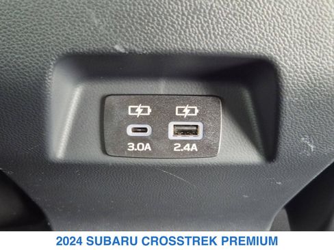 Used 2024 Subaru Crosstrek 2.0i Premium AWD/4WD image 16