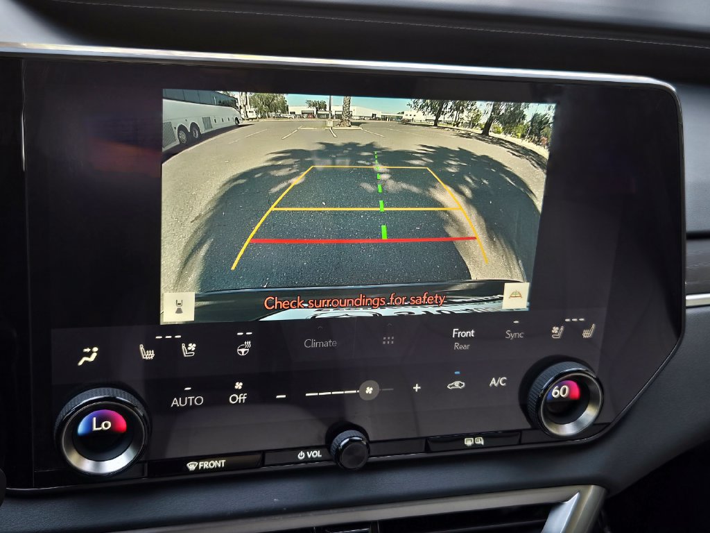 Used 2024 Lexus RX 350h w/ Kick Sensor & Tow Package AWD/4WD image 17