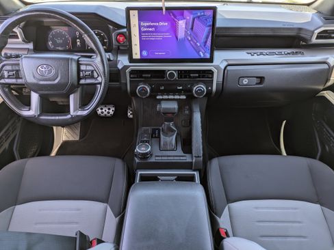 Used 2024 Toyota Tacoma TRD Sport AWD/4WD image 15