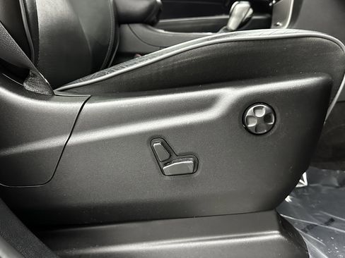 Used 2019 Jeep Grand Cherokee Overland image 37