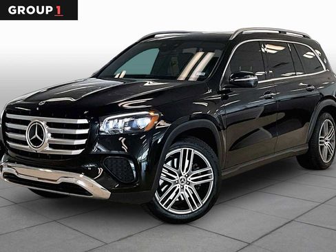 Used 2025 Mercedes-Benz GLS 450 4MATIC image 1
