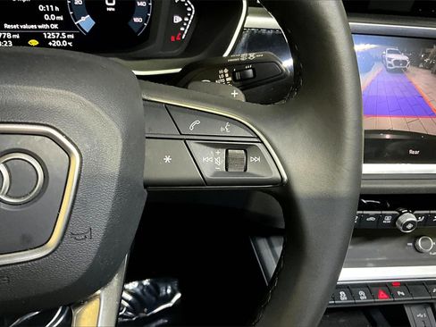 Certified 2024 Audi Q3 2.0T Premium w/ Convenience Package image 13