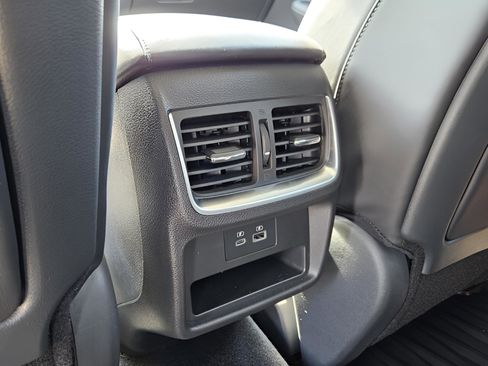 Certified 2025 INFINITI QX50 Luxe image 13