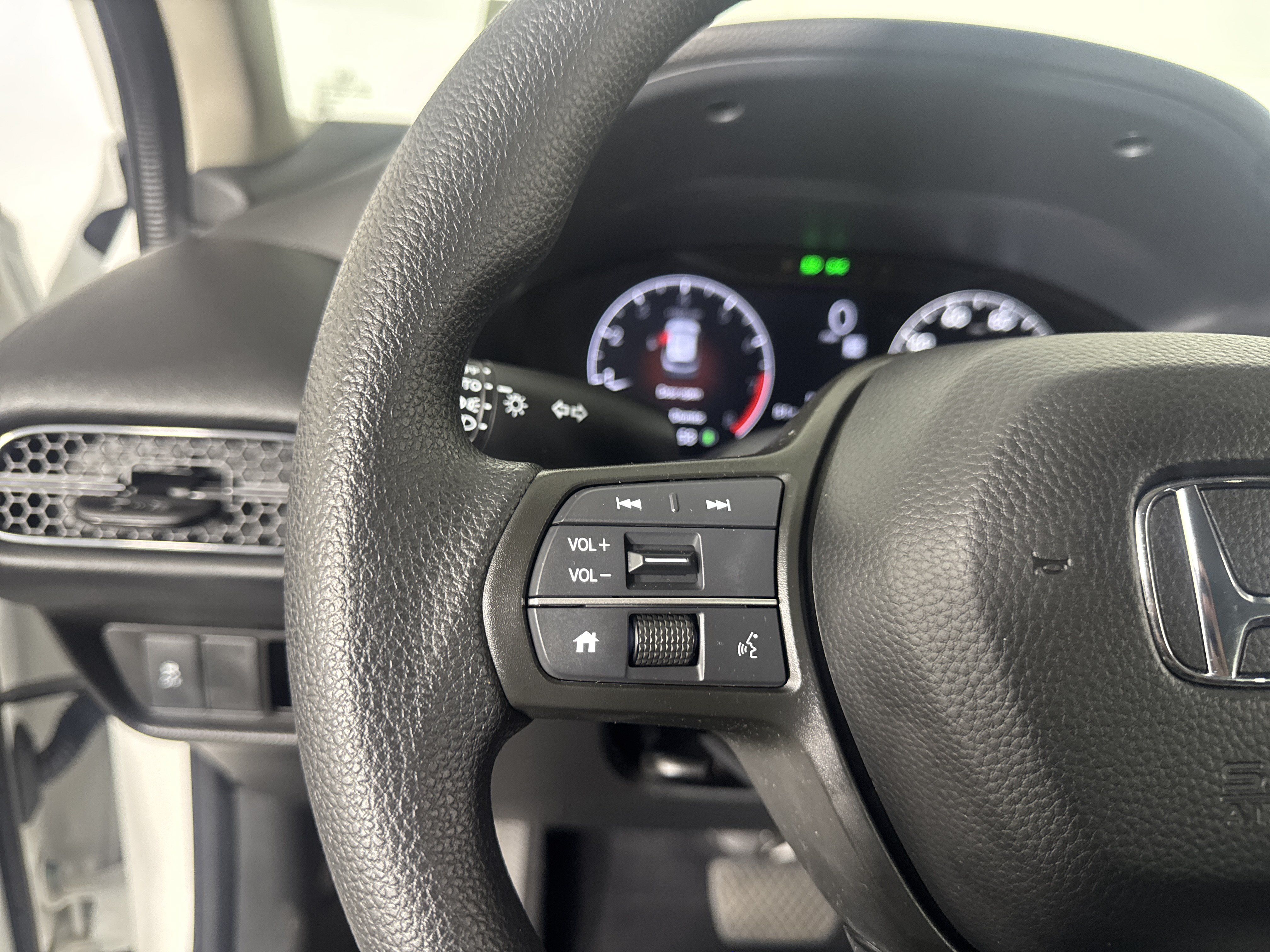 Certified 2026 Honda HR-V LX image 50