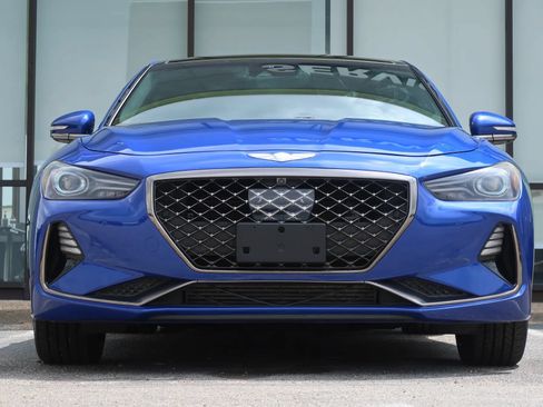Used 2019 Genesis G70 2.0T Advanced w/ Sport Package AWD/4WD image 2