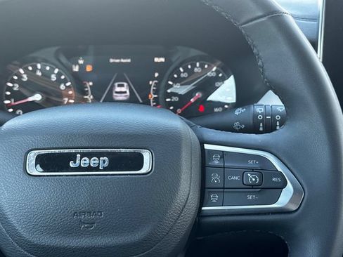 Certified 2025 Jeep Compass Limited AWD/4WD image 25