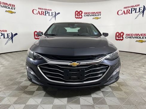 Used 2023 Chevrolet Malibu LT image 2