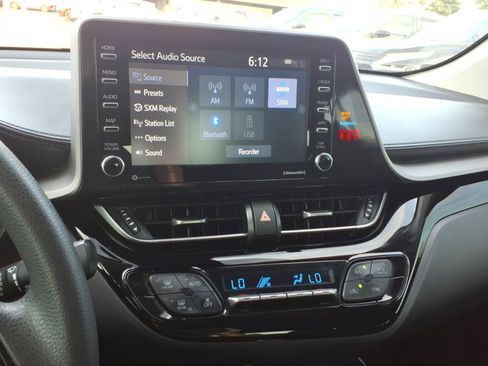 Used 2021 Toyota C-HR LE FWD image 18