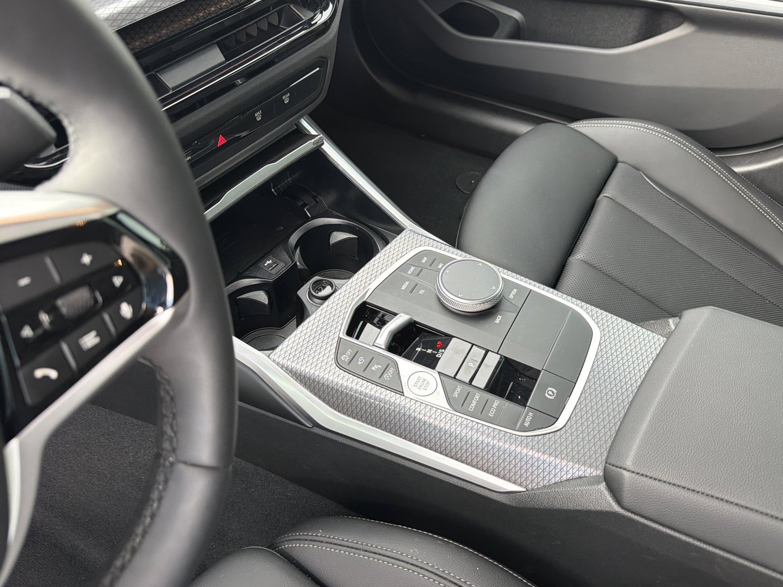 New 2025 BMW 330i Sedan w/ Convenience Package RWD image 19
