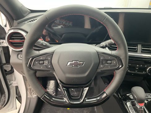 New 2026 Chevrolet Trax RS w/ Sunroof Package FWD image 12
