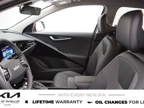 New 2026 Kia Niro EX FWD image 10