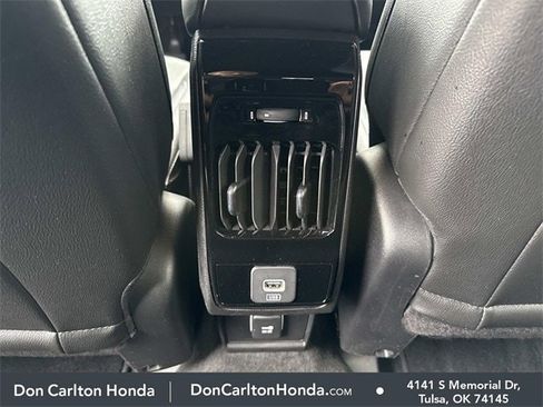 Used 2024 Jeep Compass Latitude image 15