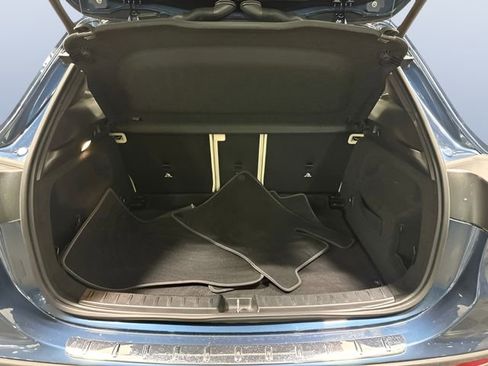 Used 2022 Mercedes-Benz GLA 250 4MATIC image 10