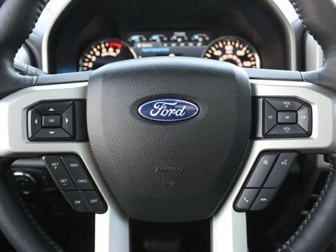 Used 2018 Ford F150 Lariat w/ Equipment Group 502A Luxury image 16