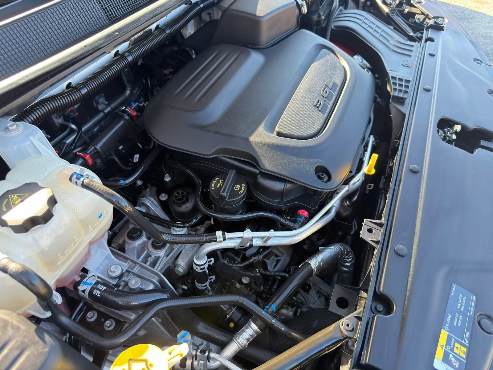 Used 2025 Chrysler Pacifica Select FWD image 31