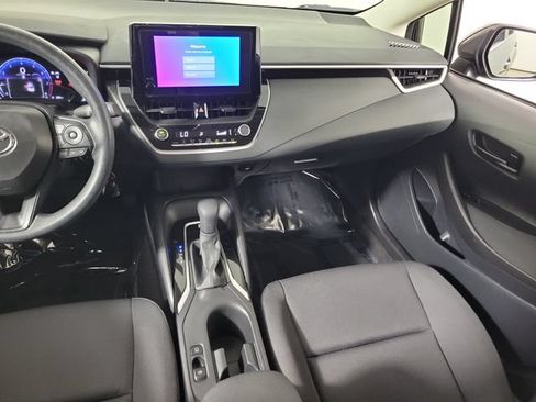 Used 2026 Toyota Corolla LE FWD image 17