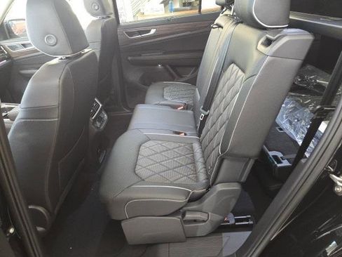 New 2025 Volkswagen Atlas SEL Premium R-Line image 16