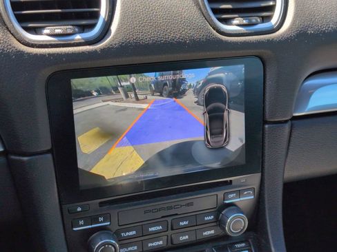 Used 2019 Porsche 718 Cayman S image 22