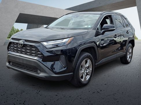 Certified 2024 Toyota RAV4 XLE image 3