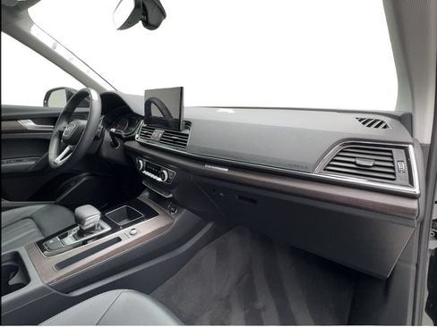Used 2023 Audi Q5 2.0T Premium w/ Convenience Package AWD/4WD image 33