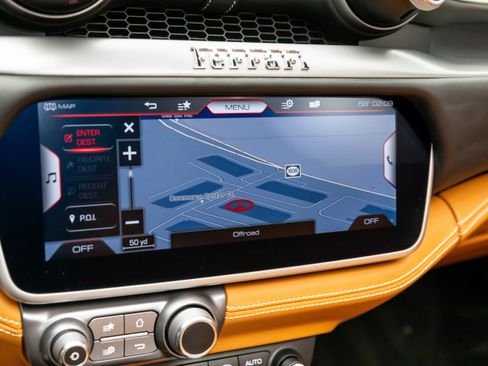 Certified 2022 Ferrari Portofino M image 29