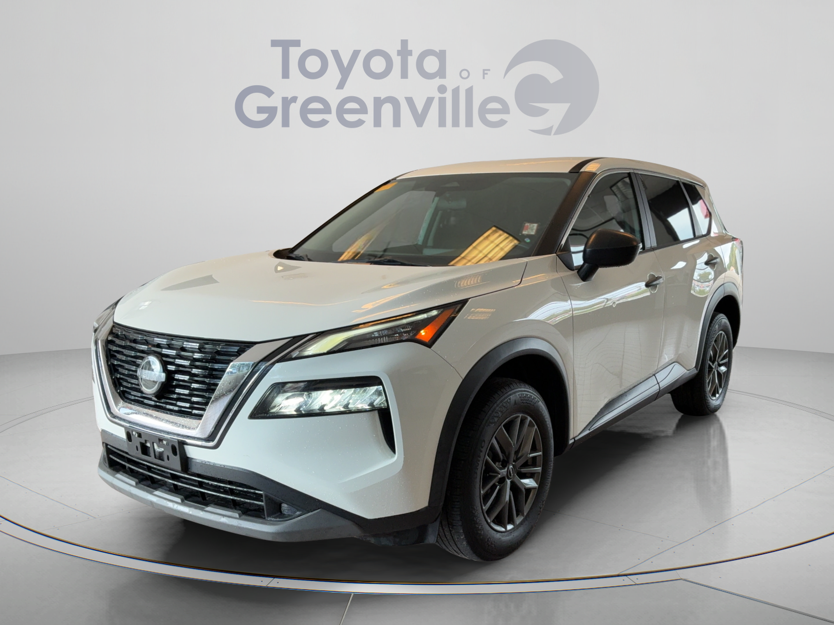Used 2023 Nissan Rogue S AWD/4WD image 1