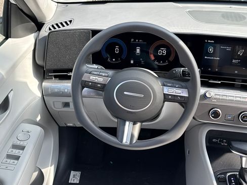 Certified 2026 Hyundai Kona SE FWD image 23