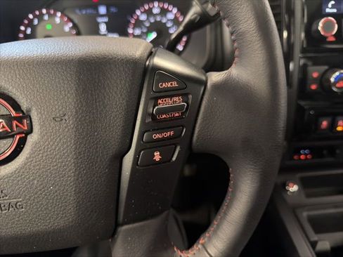 Used 2024 Nissan Titan PRO-4X w/ Pro-4x Convenience Package AWD/4WD image 23