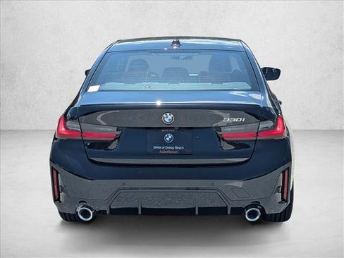 Used 2026 BMW 330i Sedan w/ M Sport Package RWD image 7
