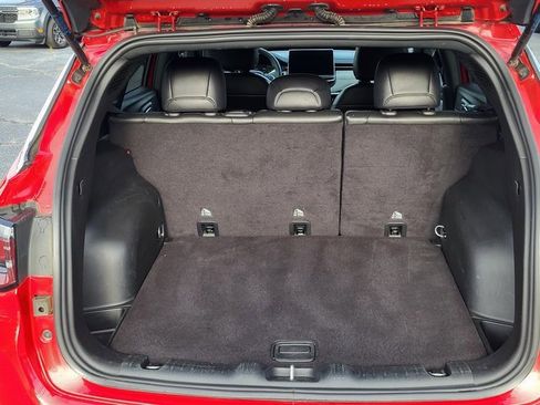 Used 2024 Jeep Compass Latitude image 4