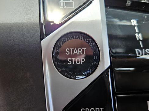 New 2026 BMW X5 xDrive50e w/ Executive Package image 27