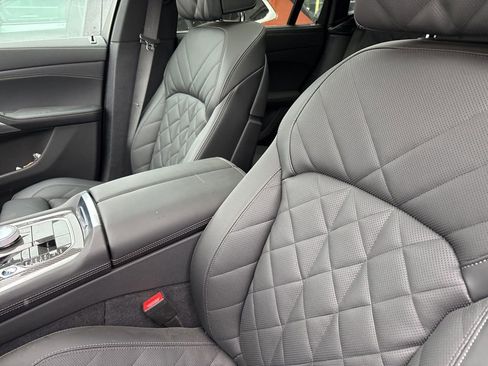 Used 2026 BMW X6 M60i w/ Executive Package image 6