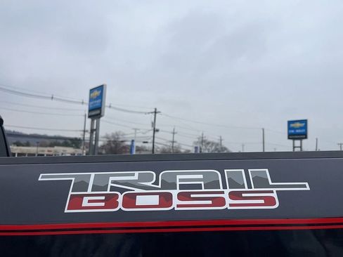 Used 2023 Chevrolet Silverado 1500 Custom Trail Boss image 18
