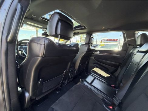Used 2020 Jeep Grand Cherokee Trailhawk w/ Interior Metal Package AWD/4WD image 21