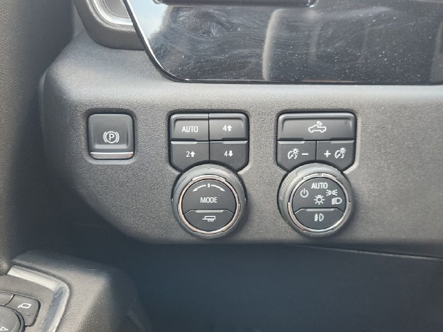 Used 2024 Chevrolet Silverado 2500 LT AWD/4WD image 23