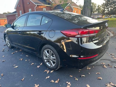 Used 2018 Hyundai Elantra Value Edition FWD image 9