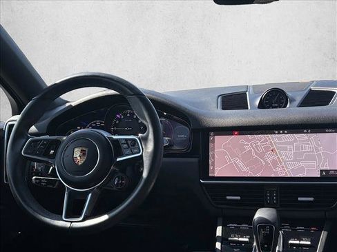 Used 2020 Porsche Cayenne E-Hybrid Coupe AWD/4WD image 15