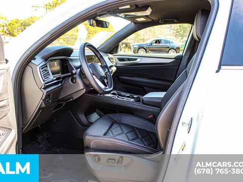 Used 2024 Volkswagen Atlas Cross Sport SE image 15