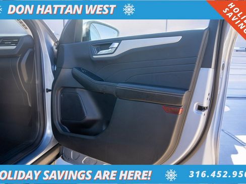 Used 2022 Ford Escape SEL image 26