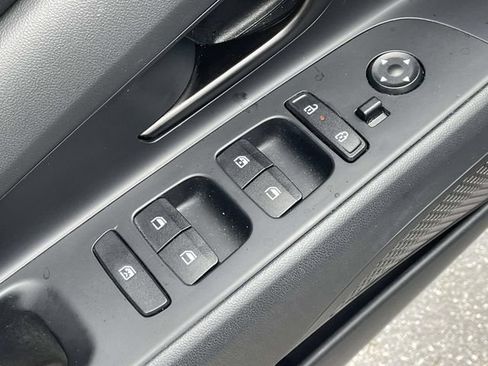 Certified 2025 Hyundai Elantra Sport FWD image 20